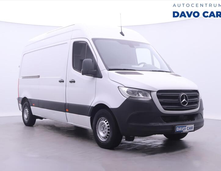 Mercedes-Benz Sprinter 1