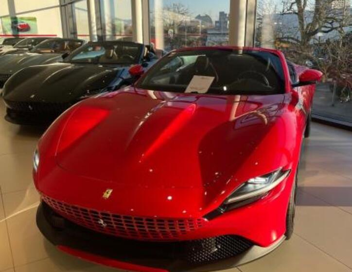 Ferrari Roma 5