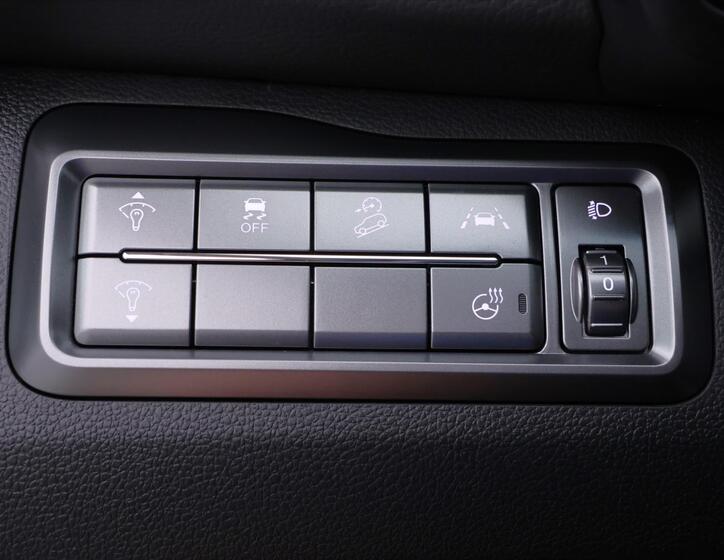 SsangYong Tivoli 18