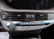 Lexus LS 500 36