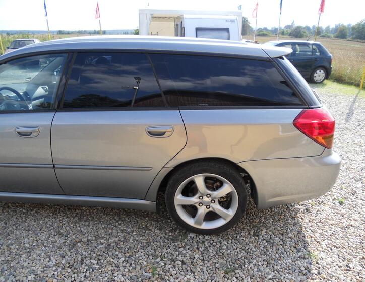Subaru Legacy 9