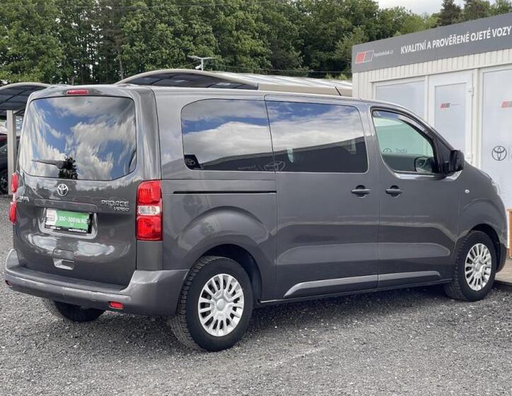 Toyota ProAce Verso 6