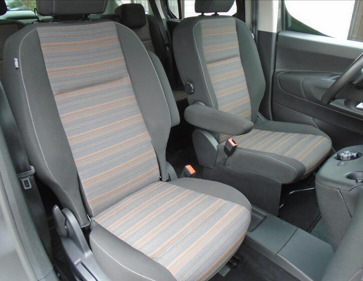 Opel Combo 18