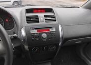 Suzuki SX4 16