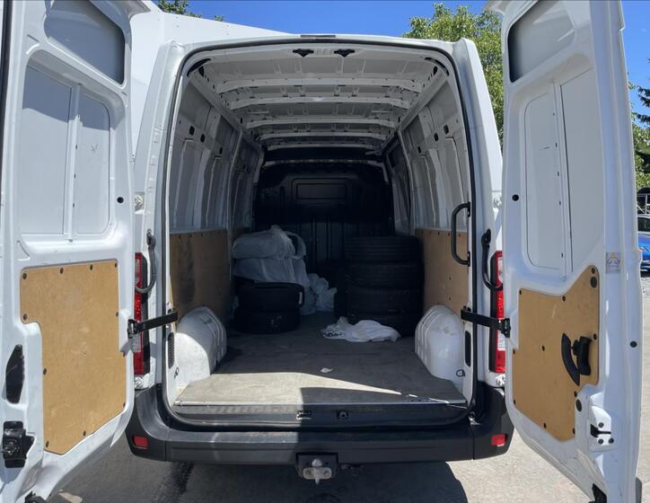 Renault Master 17