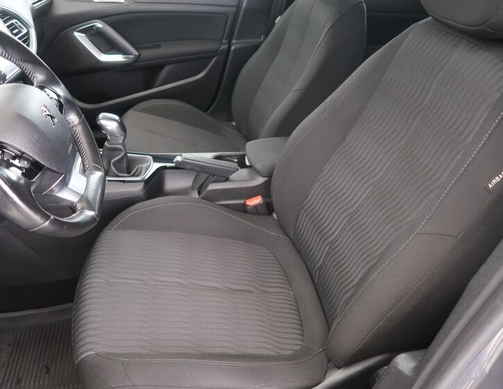 Peugeot 308 9