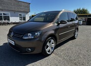 Volkswagen Touran 1