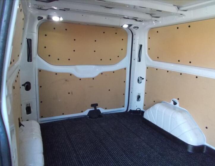 Ford Transit Custom 16