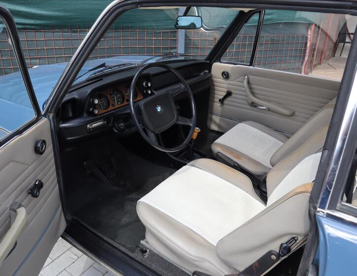 BMW Řada 3 8