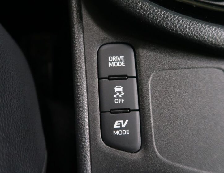 Toyota Yaris 30