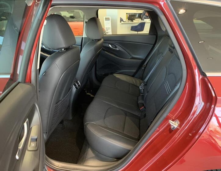 Hyundai i30 13