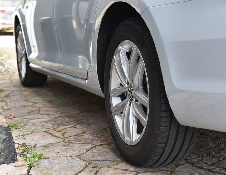 Volkswagen Golf 11