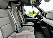 Nissan Interstar 16