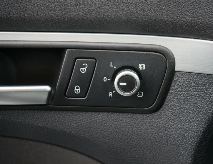 Volkswagen Touran 25