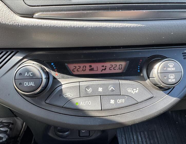 Toyota Yaris 7