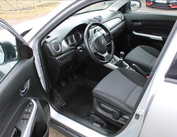 Suzuki Vitara 9
