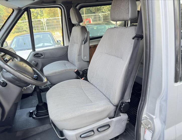 Ford Transit 17