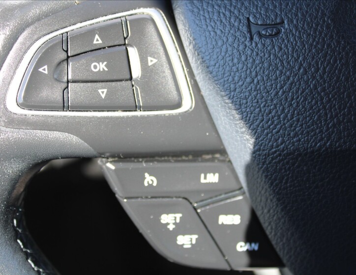 Ford Focus 16