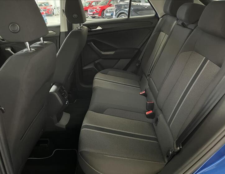 Volkswagen T-Roc 21