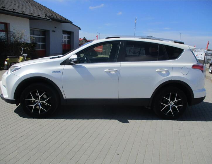 Toyota RAV4 2