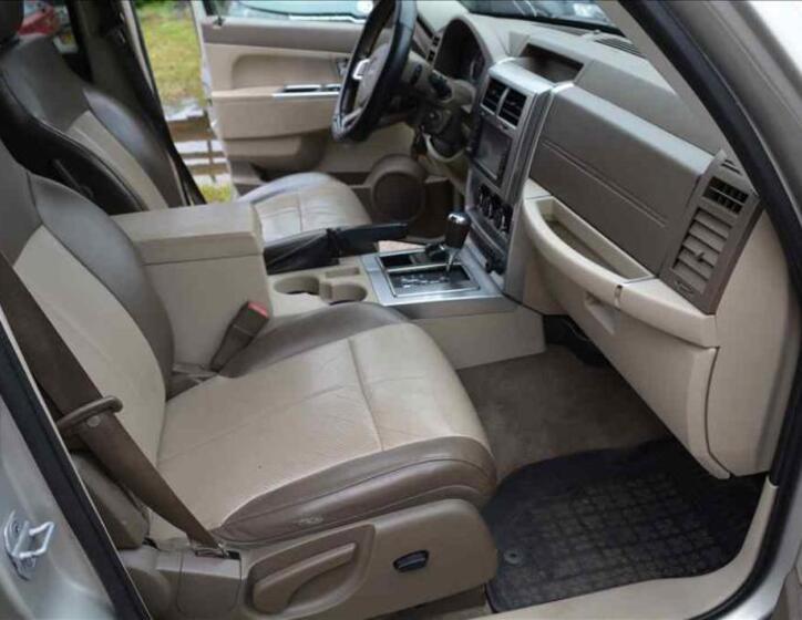 Jeep Cherokee 20