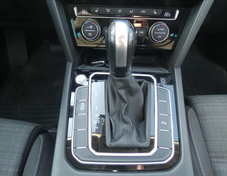 Volkswagen Passat 8