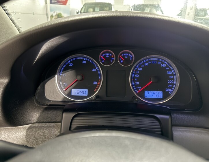 Volkswagen Passat 10