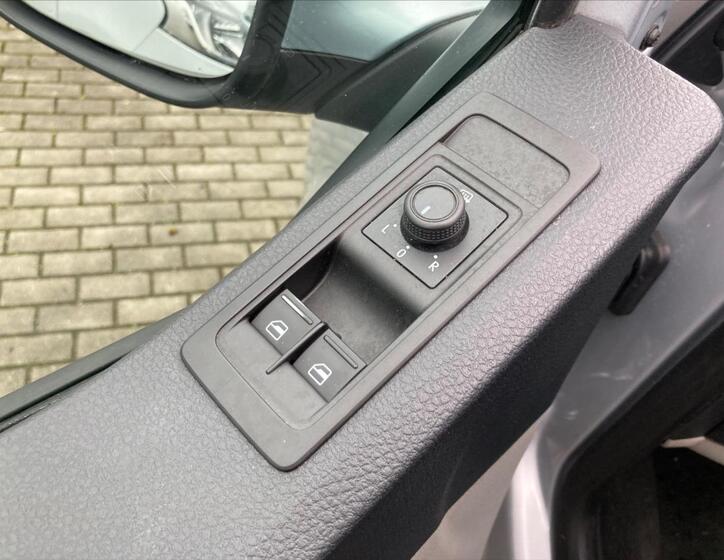 Volkswagen Transporter 18