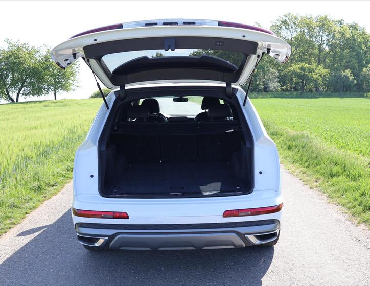 Audi Q7 9