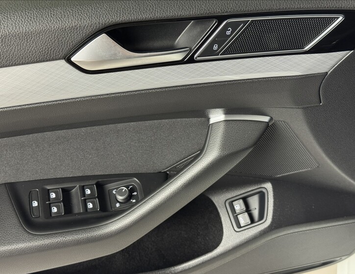 Volkswagen Passat 24