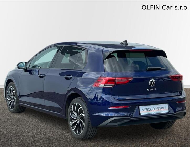 Volkswagen Golf 9