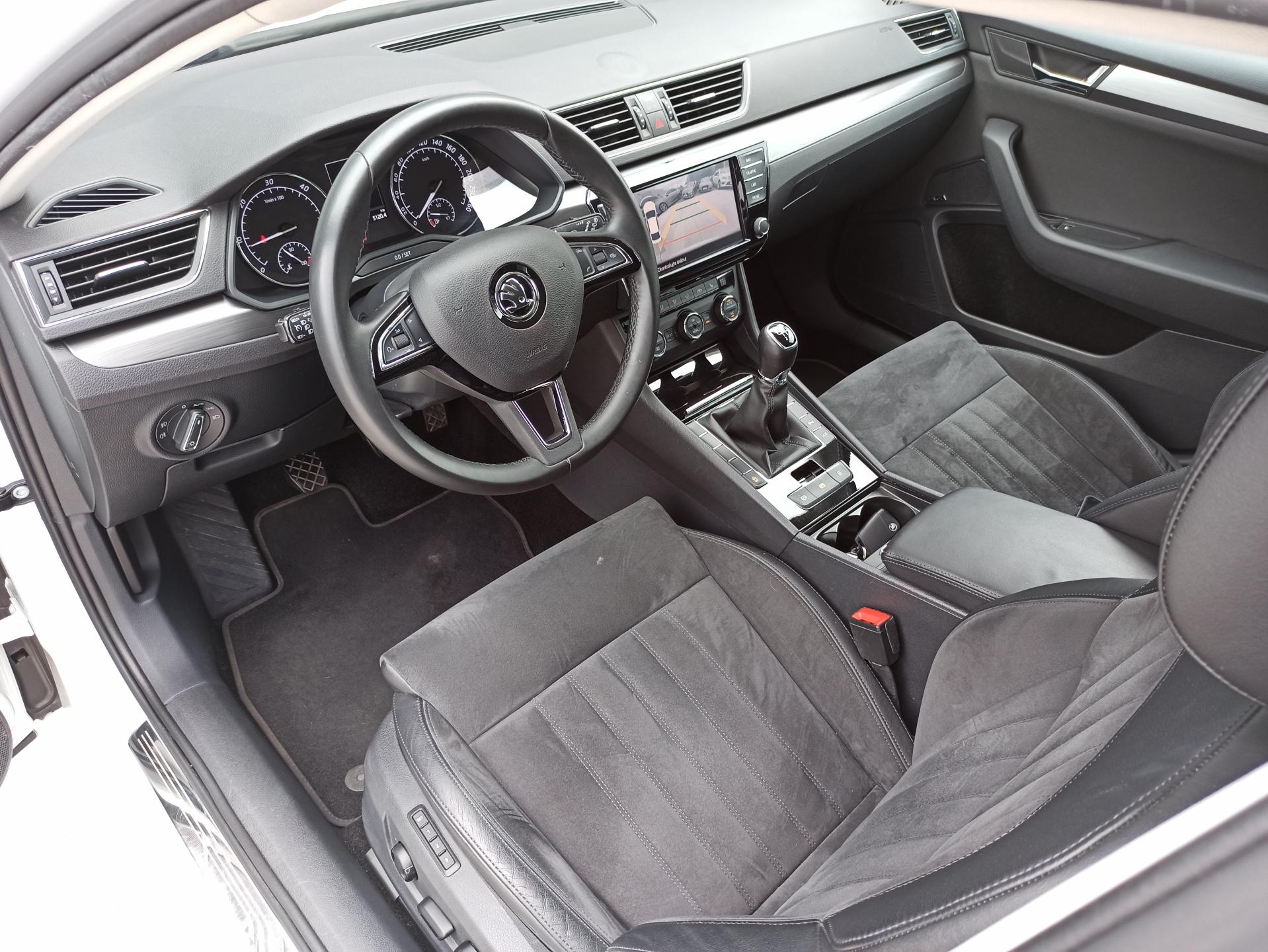 Škoda Superb