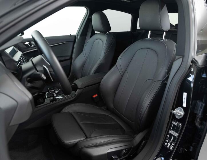 BMW Řada 2 18