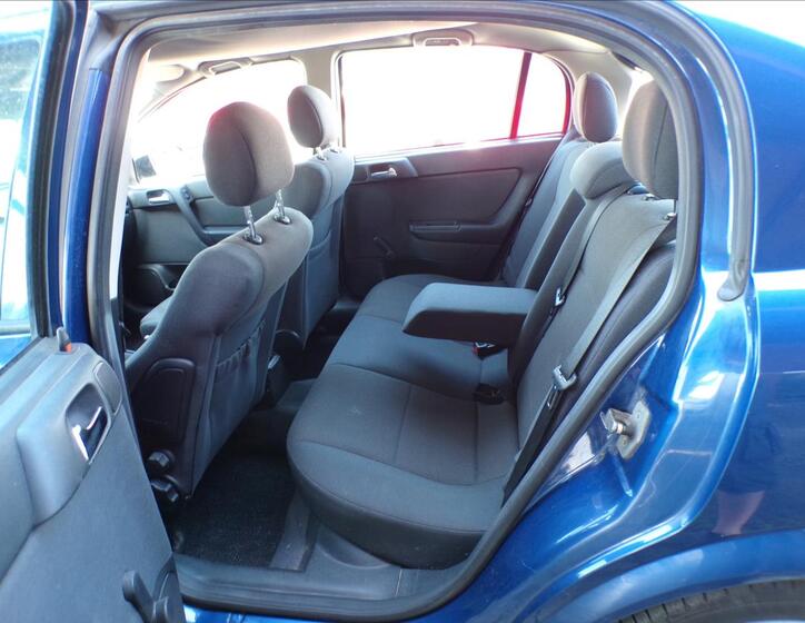 Opel Astra 16