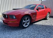 Ford Mustang 4