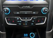 Ford Mondeo 24