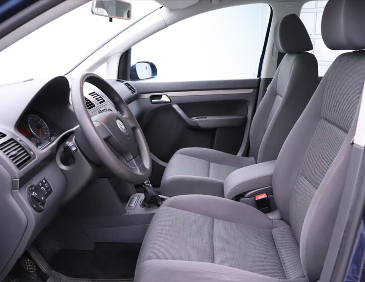 Volkswagen Touran 10
