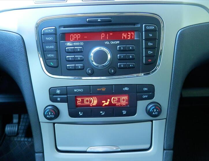 Ford Galaxy 22