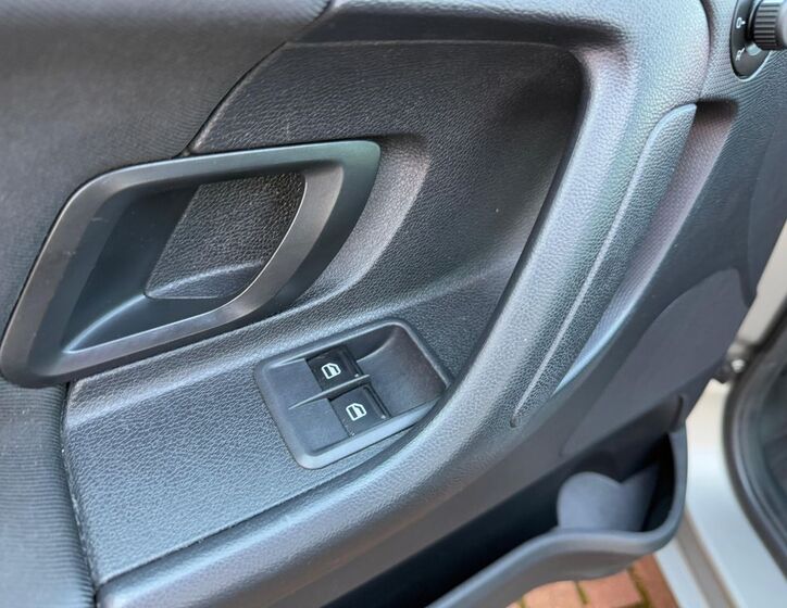 Škoda Roomster 11
