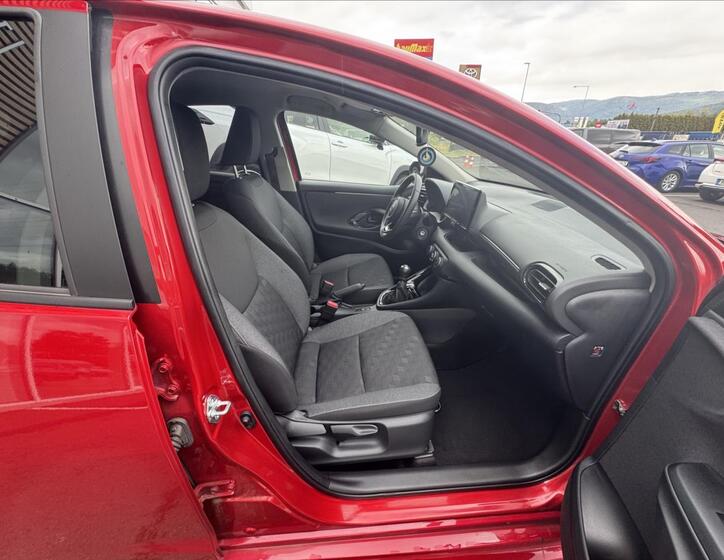 Toyota Yaris 10