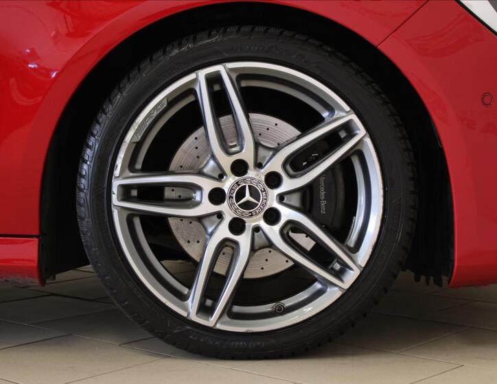 Mercedes-Benz CLA 33