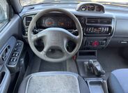 Mitsubishi L200 9