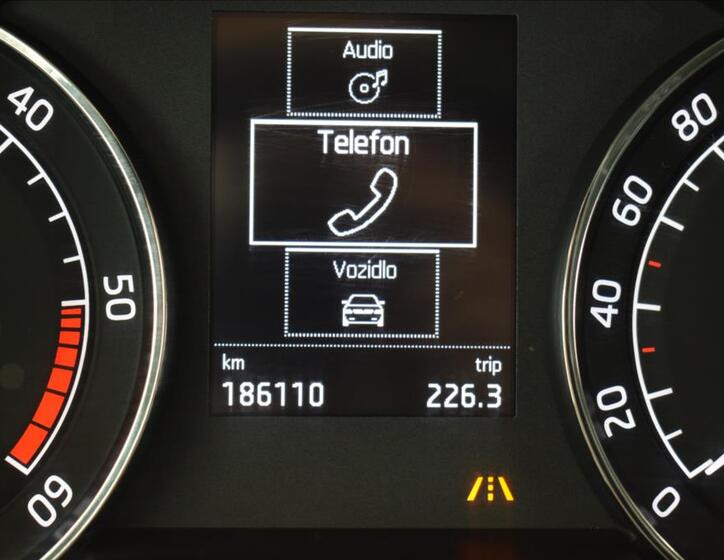 Škoda Superb 32
