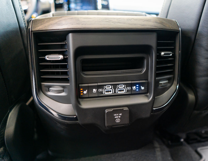 Dodge RAM 44