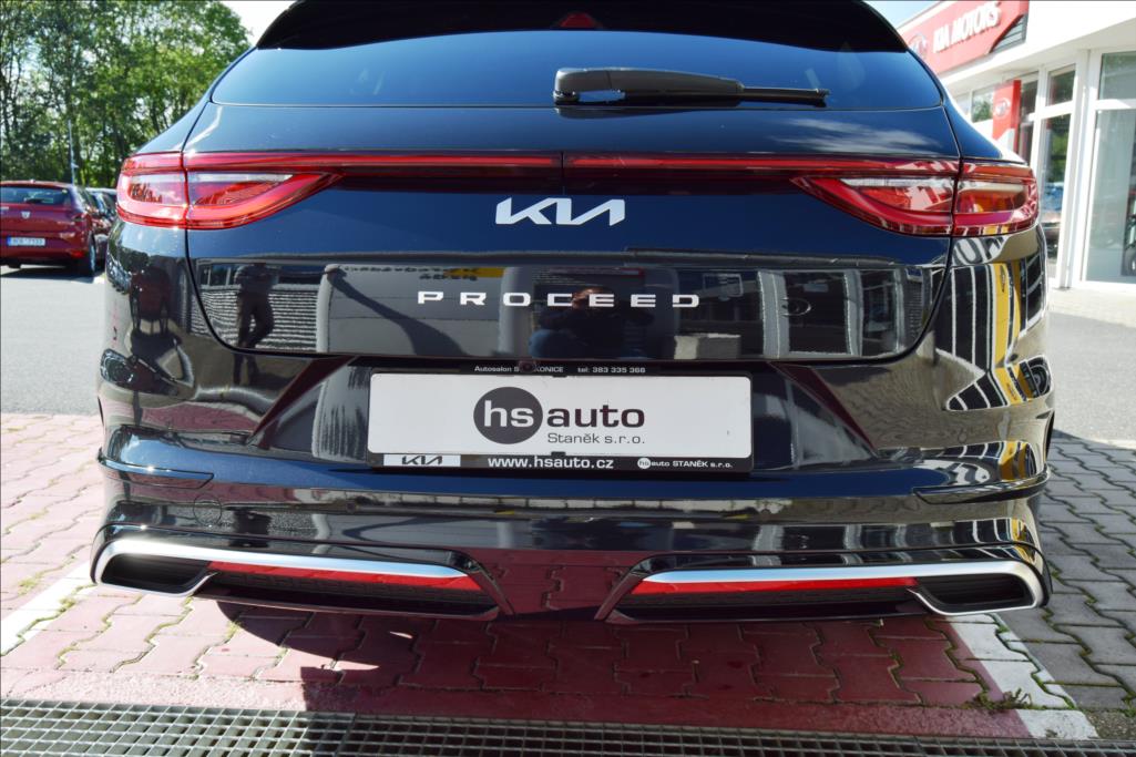 KIA ProCeed