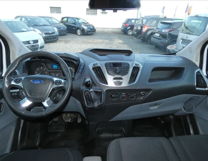 Ford Transit Custom 7