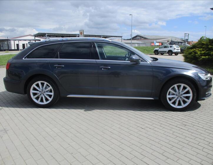 Audi A6 Allroad 5
