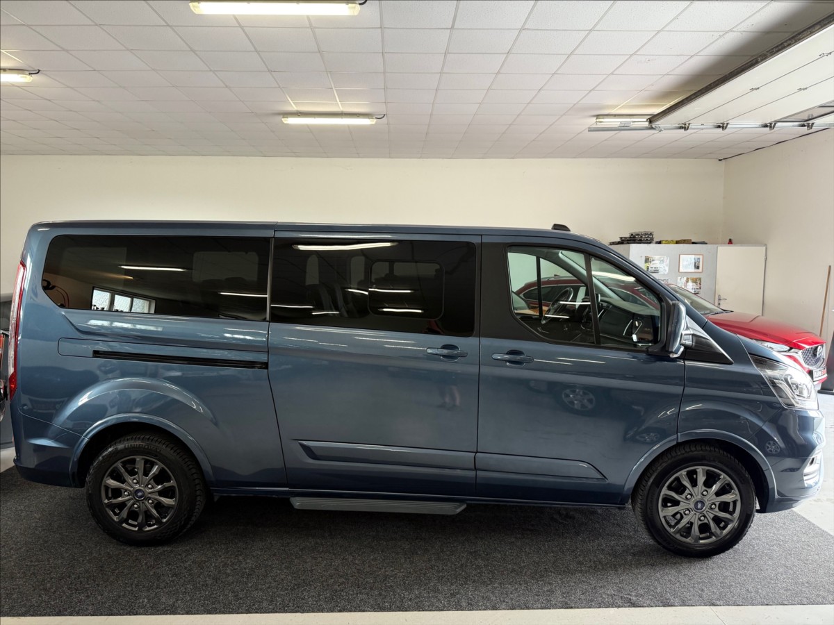 Ford Tourneo Custom