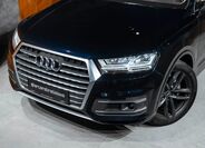 Audi Q7 4