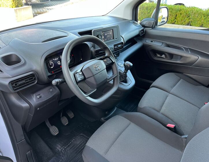 Toyota ProAce 14